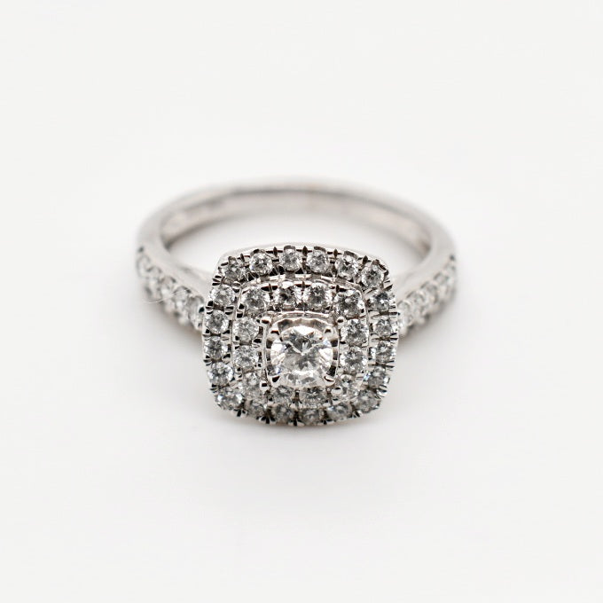 9ct White Gold Cushion with Bband Diamond Ring