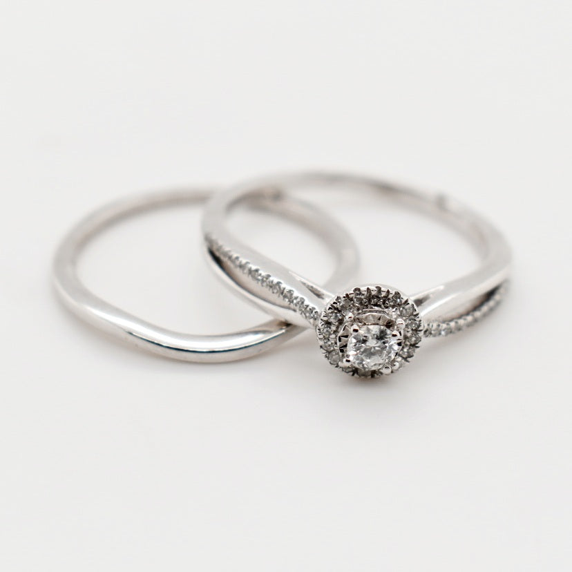 9ct White Gold 4 Claw Cluster Diamond Engagement Ring