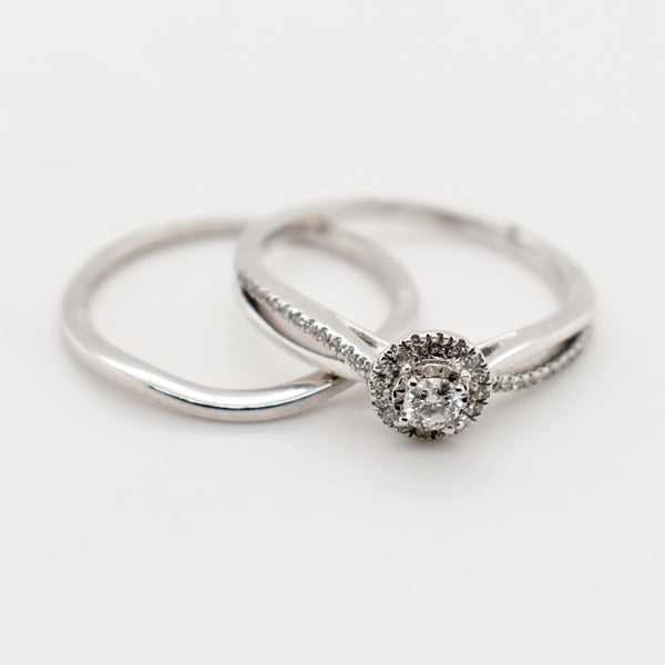 9ct White Gold 4 Claw Cluster Diamond Engagement Ring