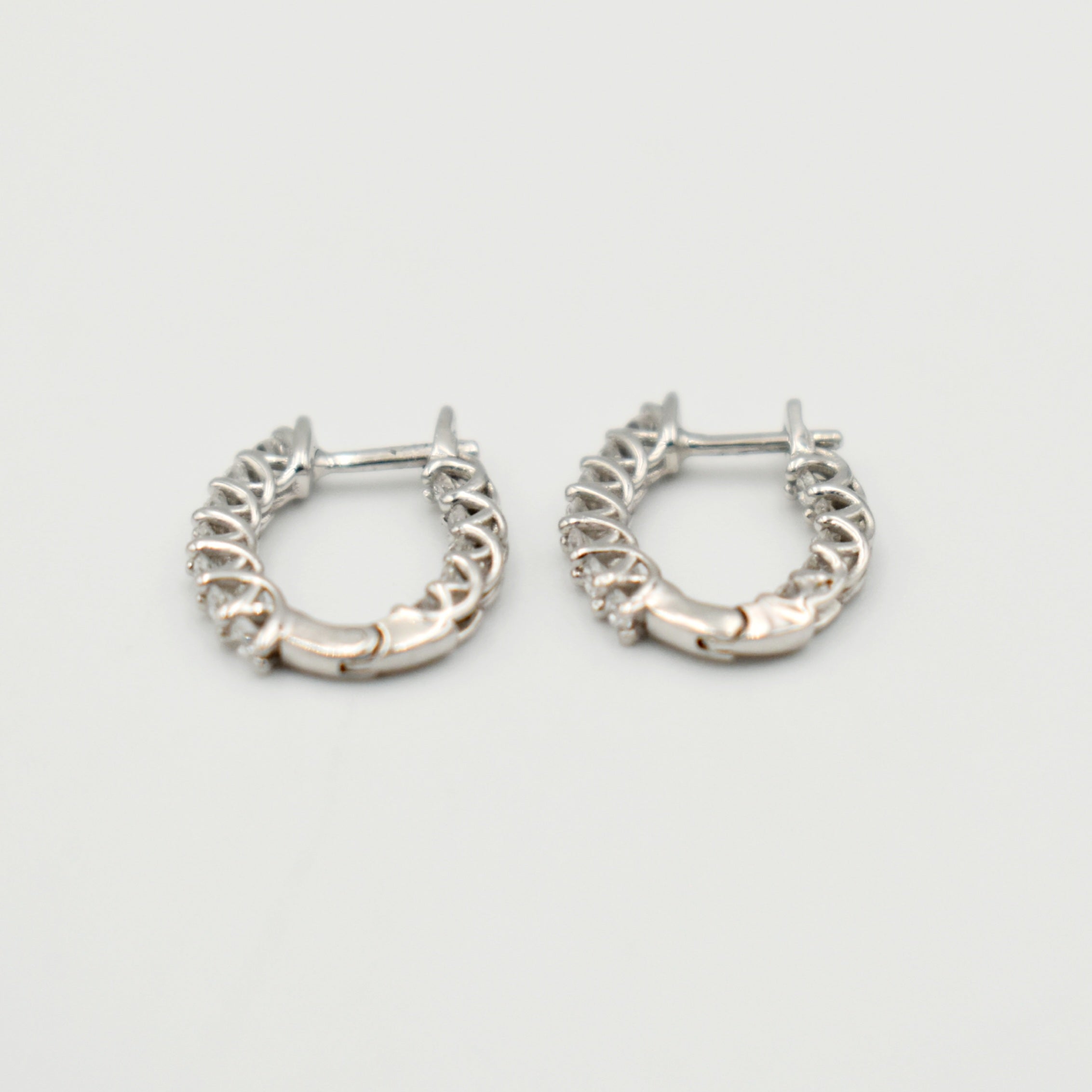 9ct White Gold 1,62ct Hoop Lab-Grown Diamond Earrings