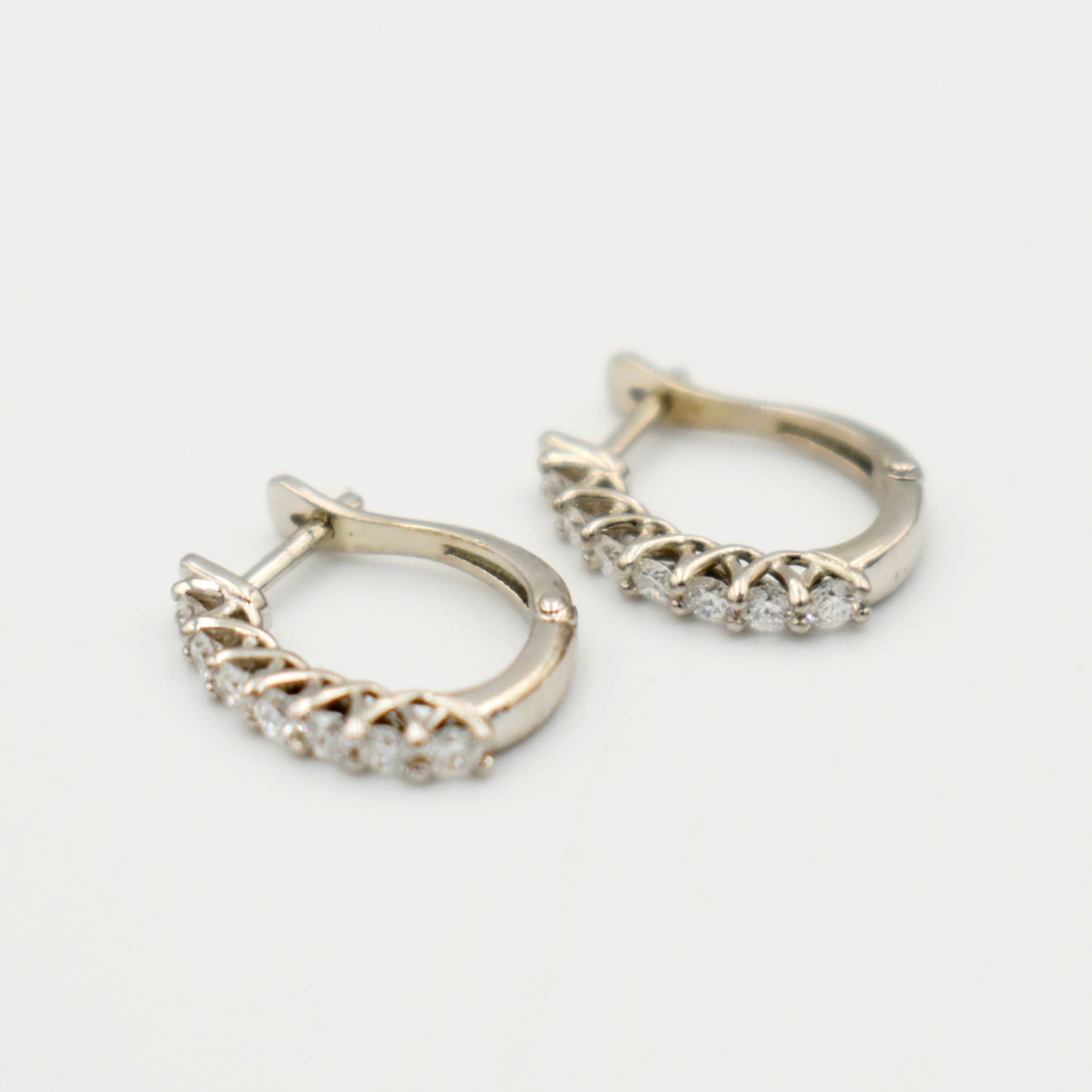 9ct White Gold 0,371 Hoop Lab-Grown Earrings