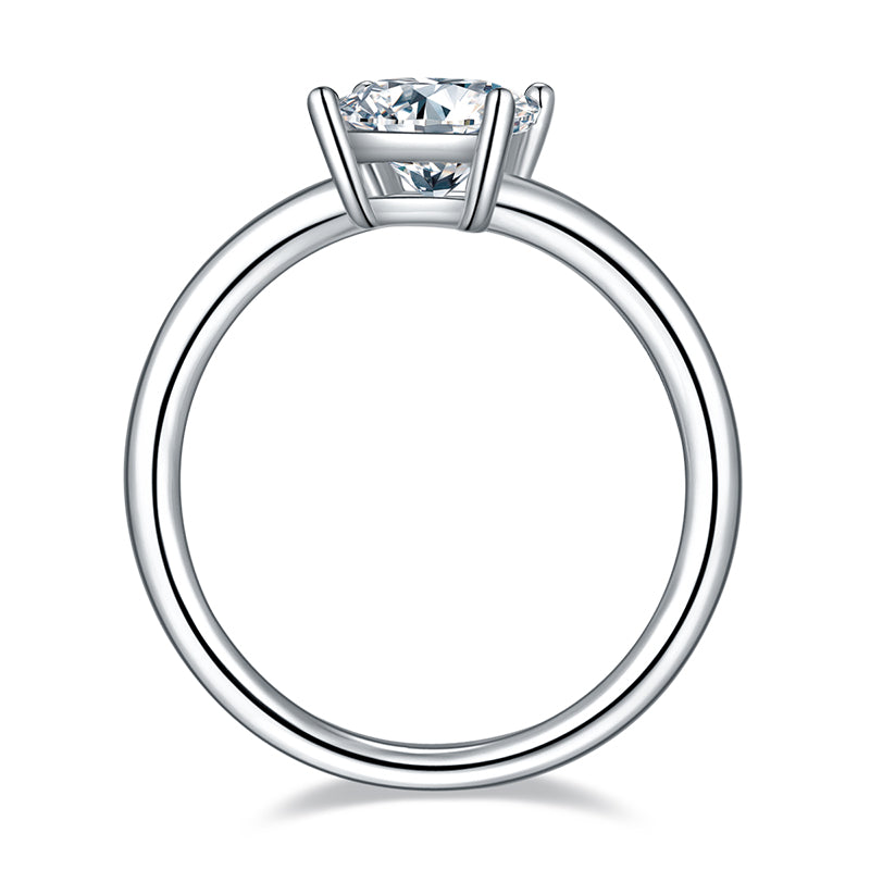 Princess Cut 1ct Solitare Moissanite Ring.