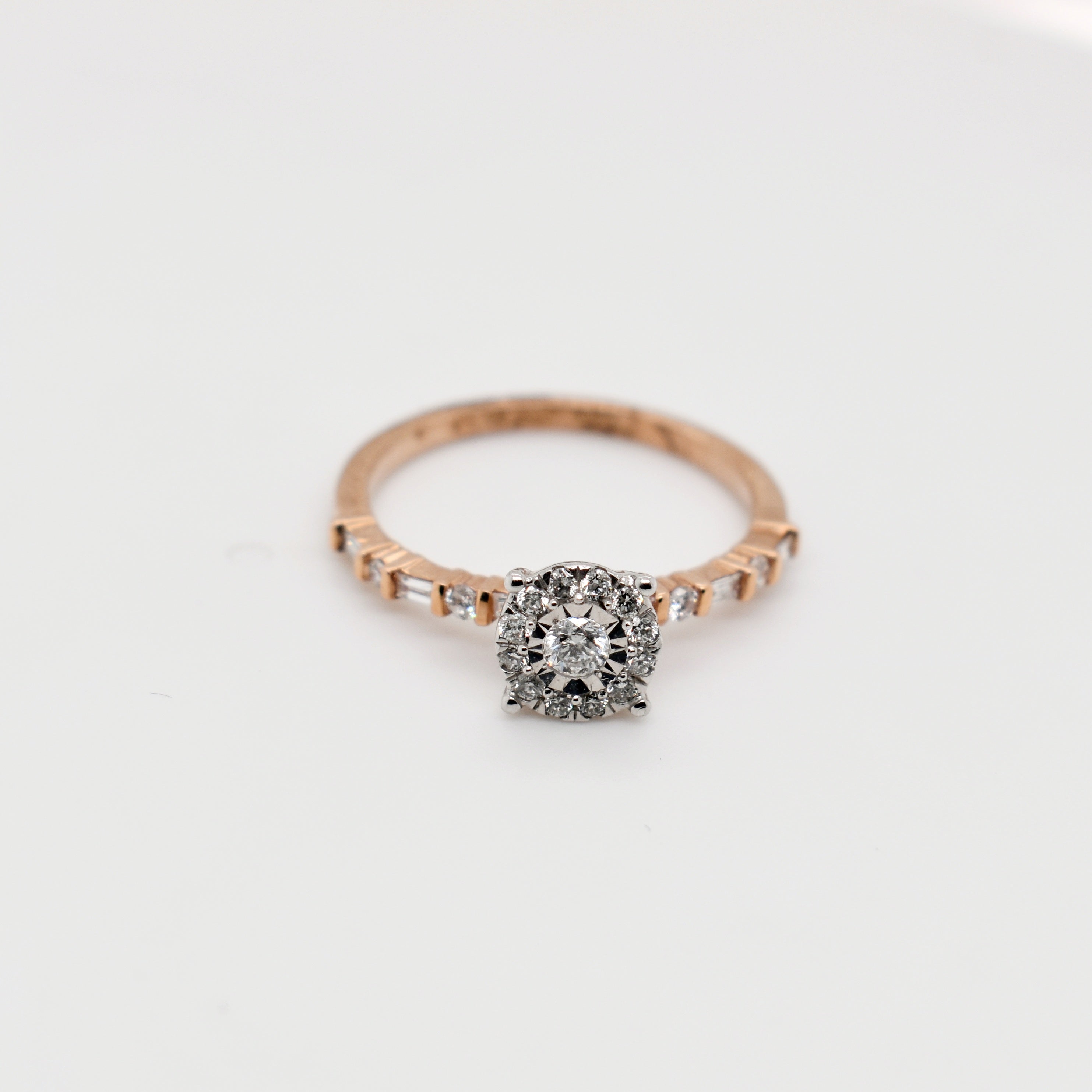 9ct Rose Gold Round Cluster Diamond Ring