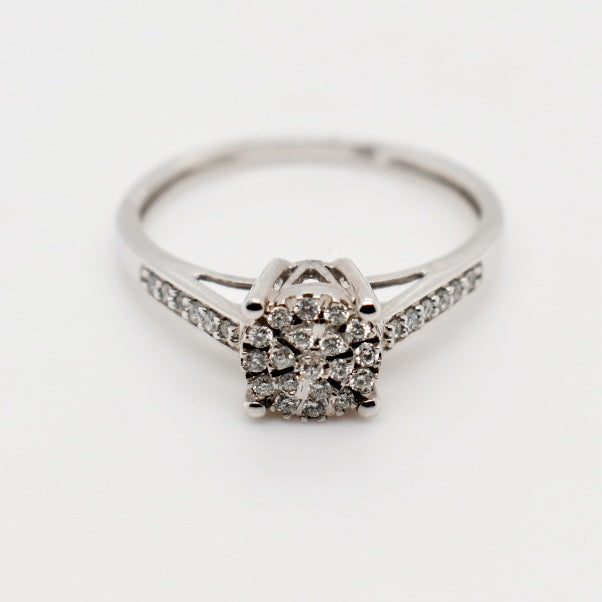 9ct White Gold 4 Claw Halo Diamond Engagement Ring