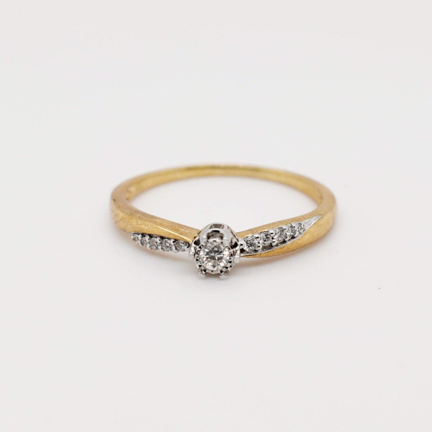 9ct Yellow Gold 6 Claw Diamond Engagement Ring
