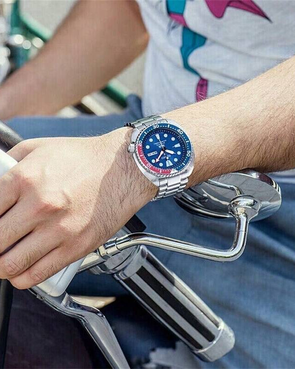 Seiko Prospex PADI Automatic Diver's 200m Blue Dial Pepsi Bezel Stainless Steel Watch (SRPE99K1)