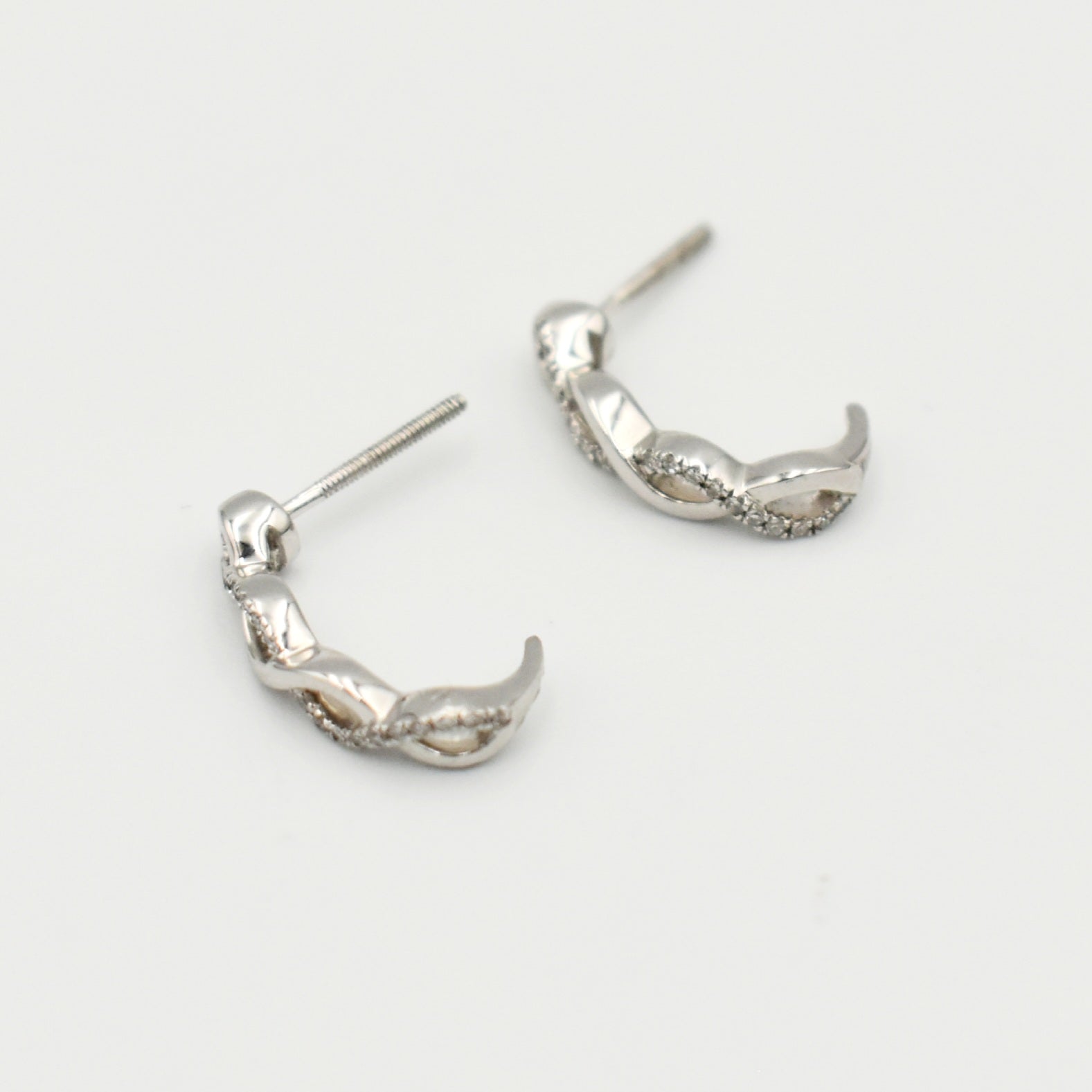9ct White Gold 0,10ct Hoop Diamond Earrings