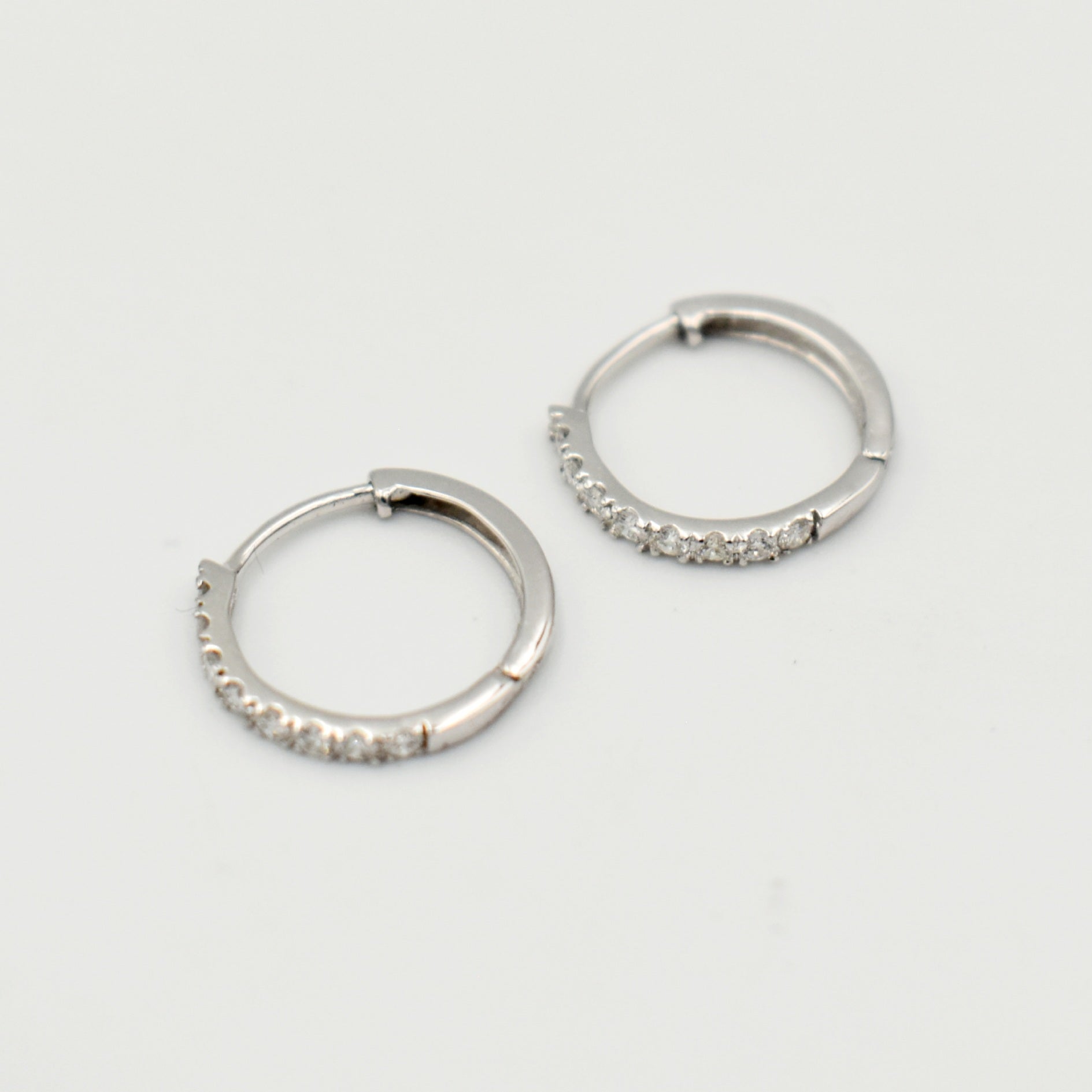 9ct White Gold 0,26ct Hoop Diamond Earrings