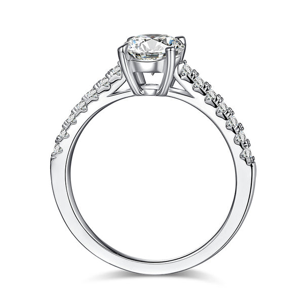 4 Claw 1ct Round Moissanite Ring