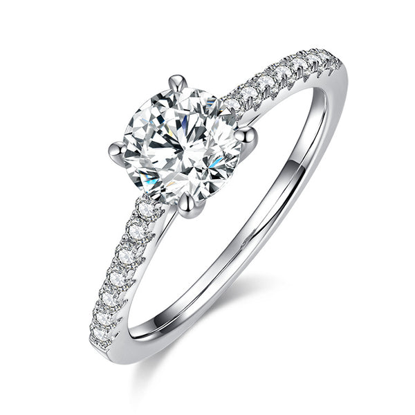 4 Claw 1ct Round Moissanite Ring