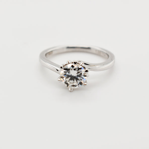 6 Claw Round 1ct Moissanite Ring