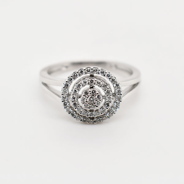 9ct White Gold Round Halo Diamond Ring