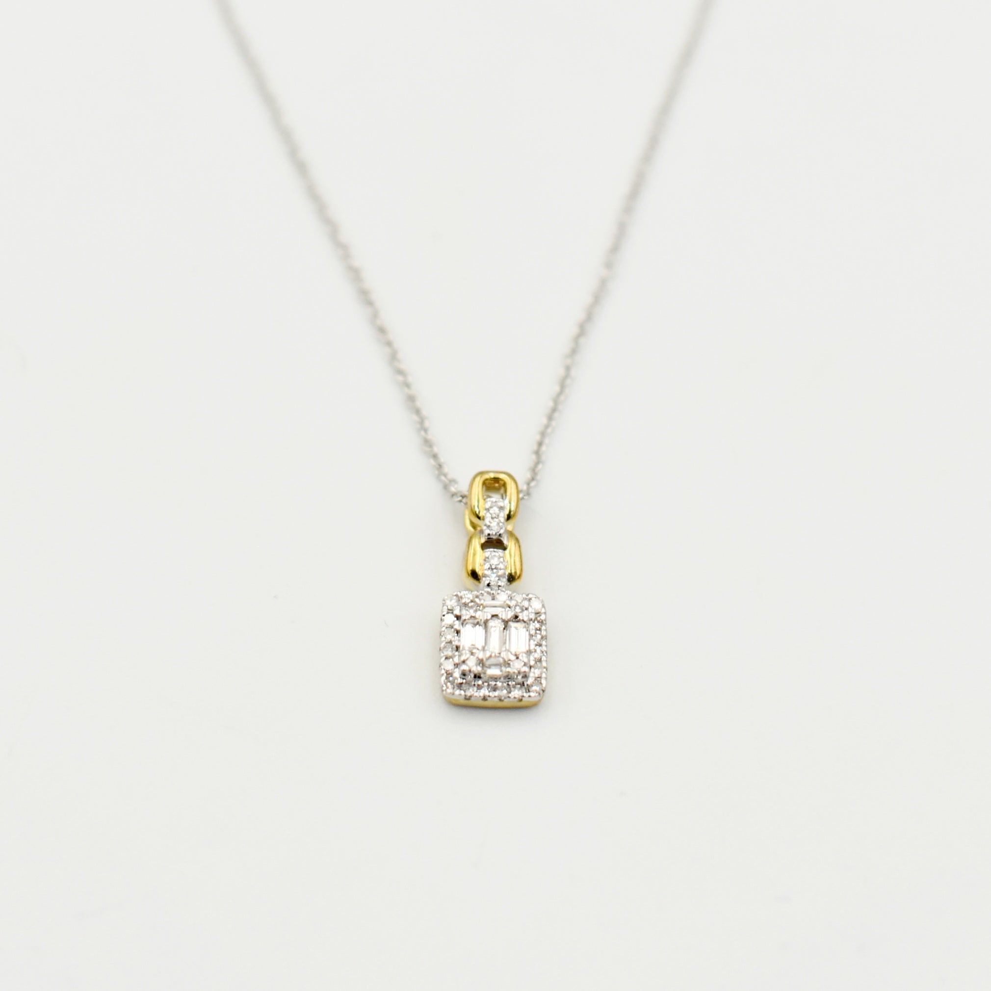 9ct White Gold 0,15ct Diamond Necklace