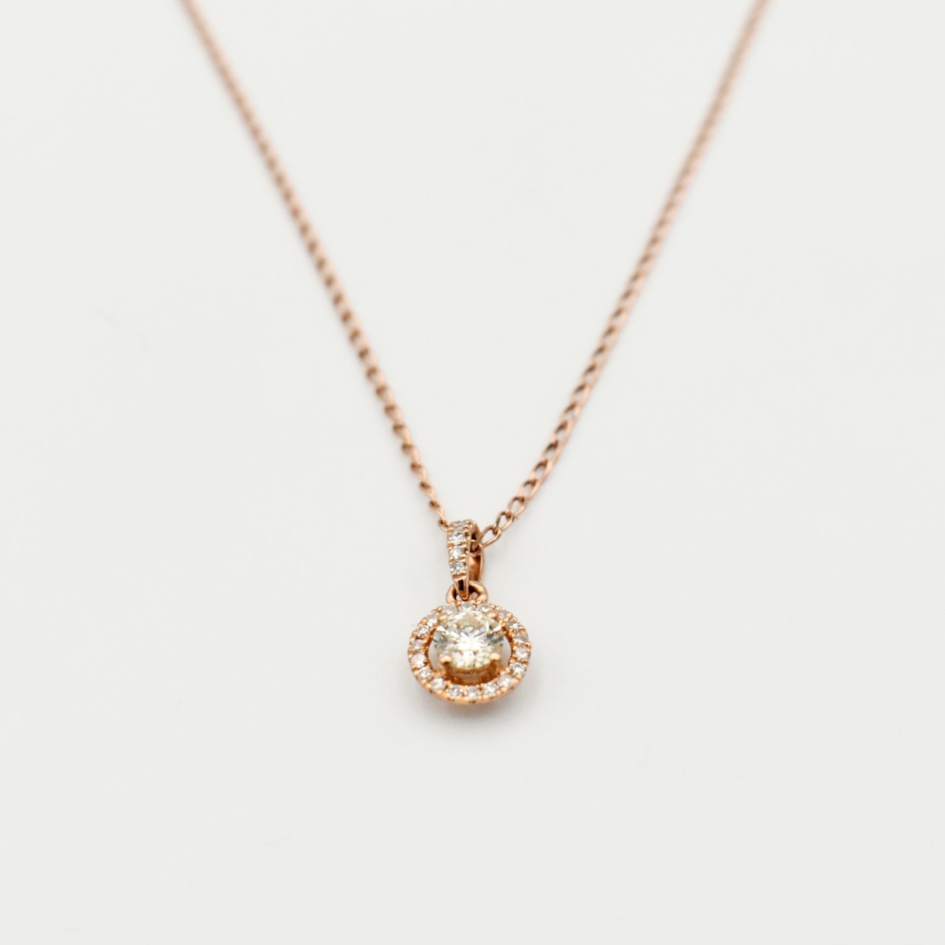 9ct Rose Gold 0,331ct Diamond Necklace