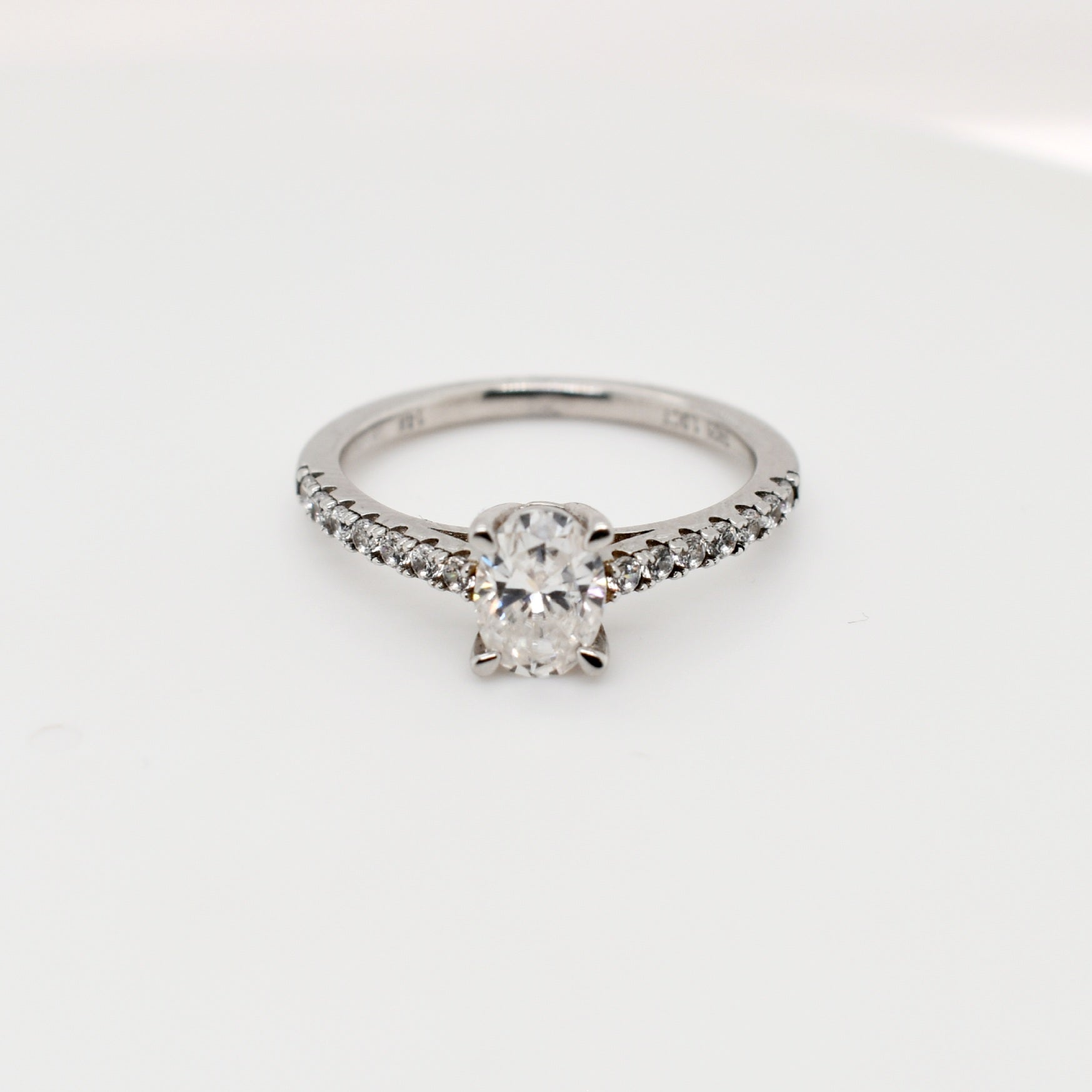 4 Claw 1ct Oval Moissanite Ring
