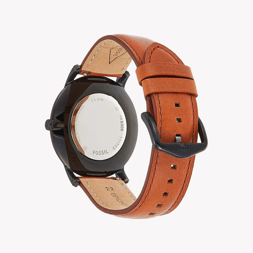 Black leather strap with black-finish pin buckle on Fossil Minimalist watch