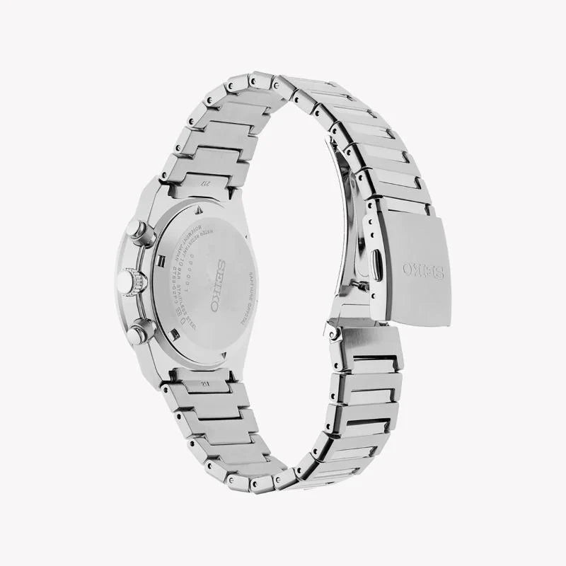 Side profile of 40mm stainless steel case and fixed bezel