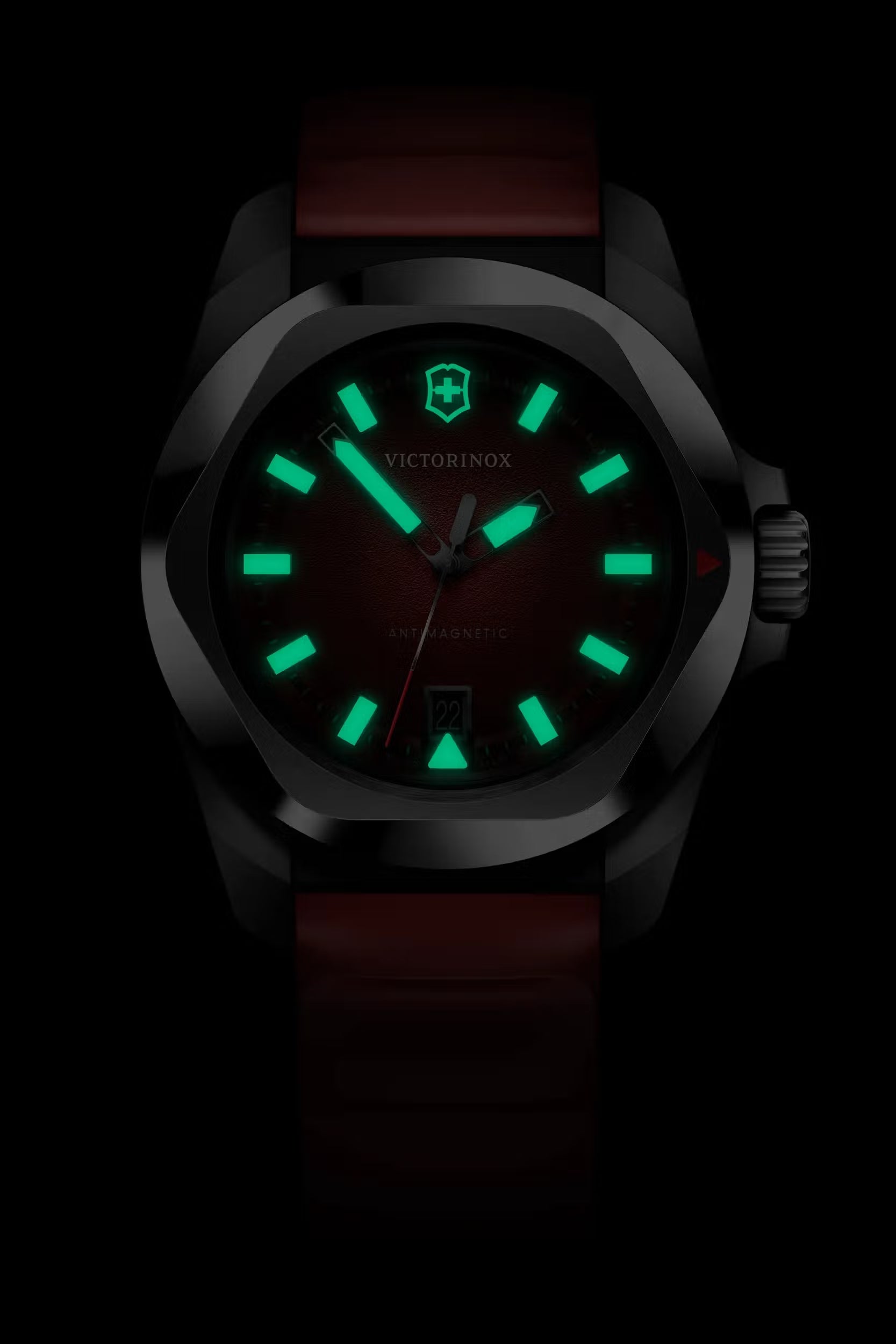 Victorinox I.N.O.X. Swiss quartz watch – VIC242029