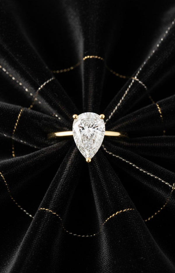 9ct Yellow Gold 1.5ct Pear Shape Lab Grown Diamond Solitaire Engagement Ring (LR27)