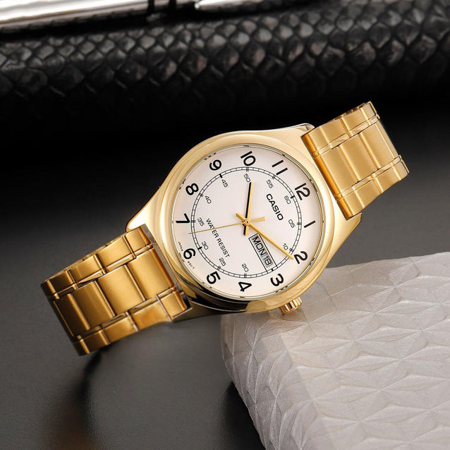 Casio MTP-V006G-7B Quartz Day-Date White Dial Gold-Tone Stainless Steel Watch (MTP-V006G-7BUDF)