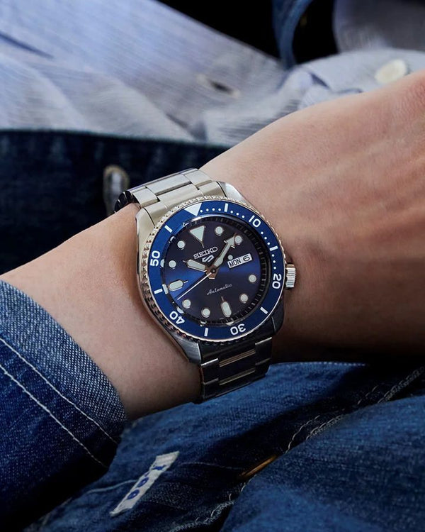 Seiko 5 Sports Automatic Diver Blue Dial Stainless Steel Watch (SRPD51K1)