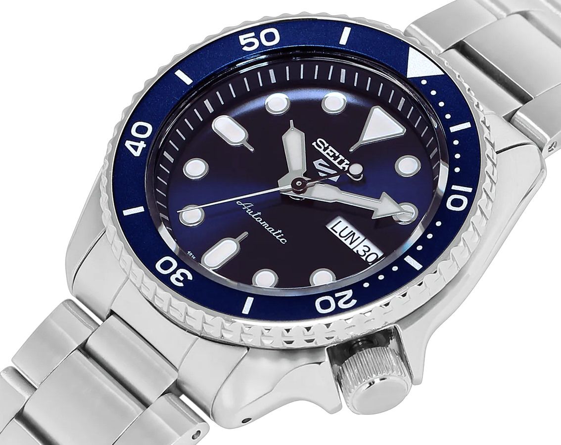 Seiko 5 Sports Automatic Diver Blue Dial Stainless Steel Watch (SRPD51K1)
