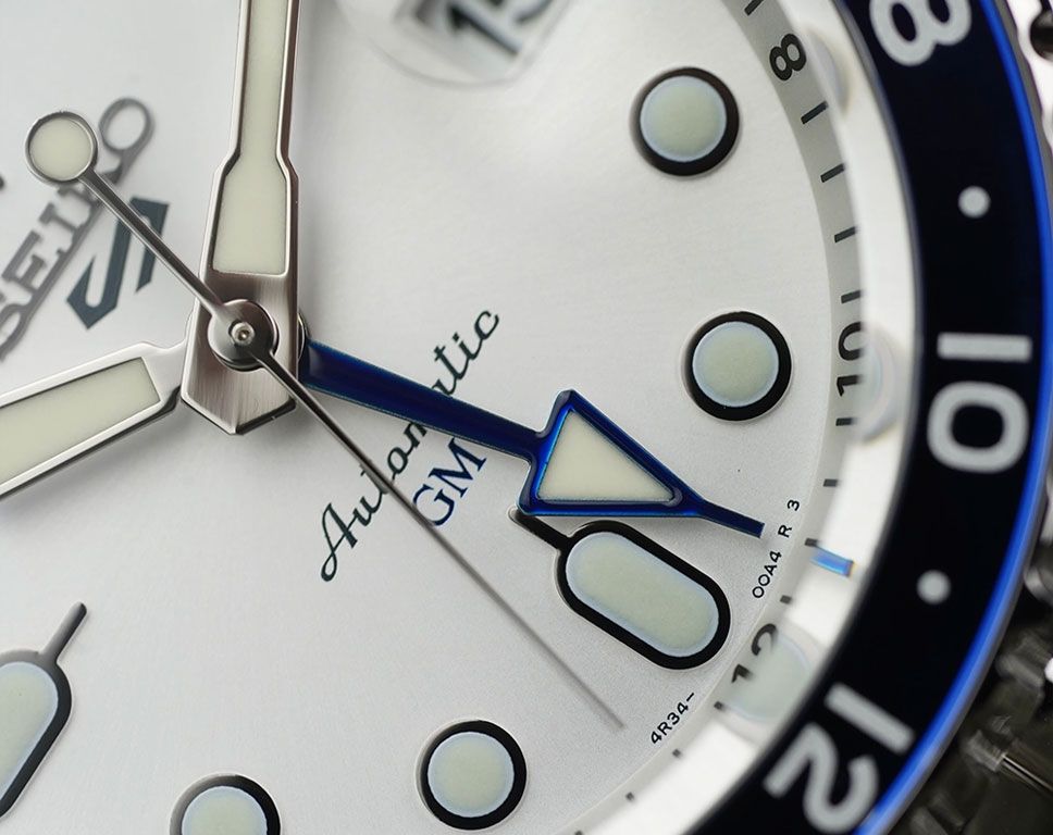 Seiko 5 Sports GMT Automatic White Dial Stainless Steel Watch Black Blue Bezel (SSK033K1)